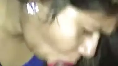 Hot XXX blowjob by Desi whore who becomes popular thanks to MMS video