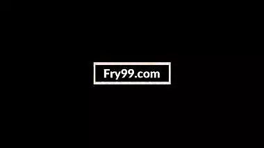 desi girl sucking in river