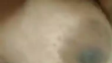 Arousing Indian housemaid knows how to shake her natural XXX melons