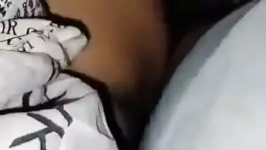 Sex MMS of a GF talking on a call and riding on a dick