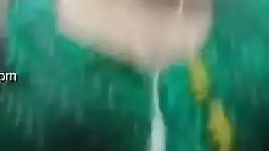 Today Exclusive- Horny Paki Bhabhi Showing Her Boobs