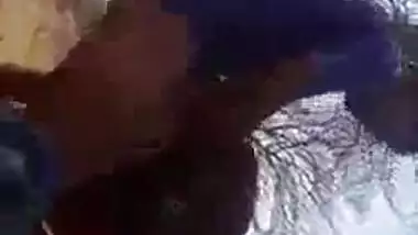 Punjabi kudi ki kuwari chut premi ne khet mai phadi