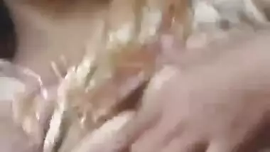 Desi cute village girl sexy boobs