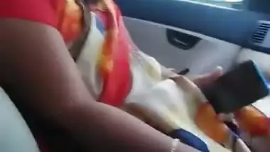 Devar fingers his Bhabhi’s pussy inside a car in Bhabhi sex