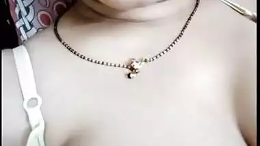 Desi indian girl sneha bigboobs show