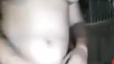 Bangladeshi Unsatisfied Bhabi Masturbating With Perfume Bottle