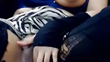 Cam Model In Today Exclusive-famous Desi Showing Her Boobs And Pussy Part 2