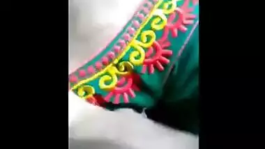 Indian teen porn video of a college couple having fun in a park