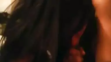 Desi girl gives a nice cum in mouth blowjob