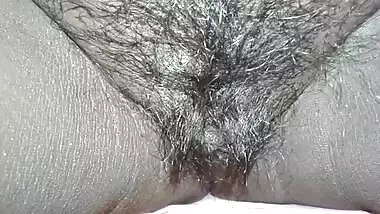 DESI HAIRY BOUDI