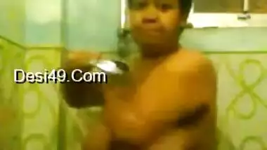 Sex goddess from India goes to shower and washes her wonderful body