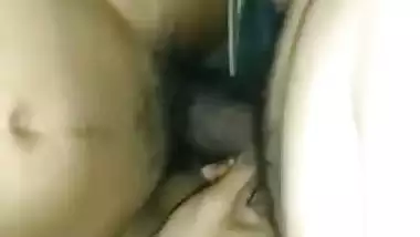 Maharashtrian girl enjoys her first GF BF sex at home