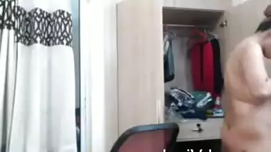 Desi Supper Hot Bhabhi Bathing Vdo