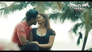 Tu Dil ki Dhadkan Hot Song