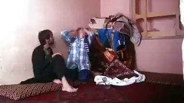 Sexy Kashmiri Bhabhi Sneaky Sex With Lusty Devar Caught